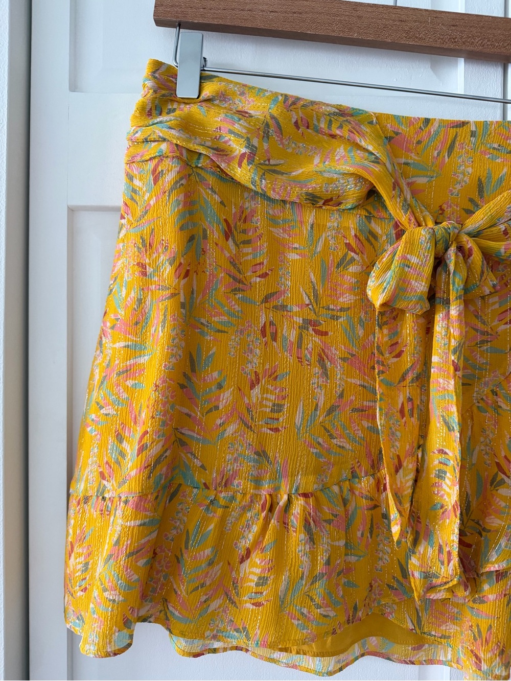 Sezane Silk Metallic Floral Mini Skirt Yellow Tie Front size FR 40/ US 6-8 - Picture 5 of 14